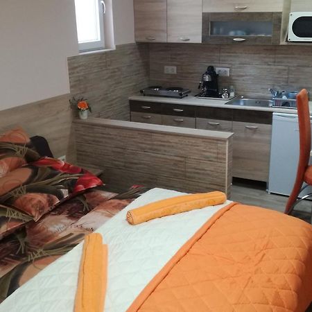 Ferienwohnung Keri Vendeghaz Mosonmagyaróvár Exterior foto
