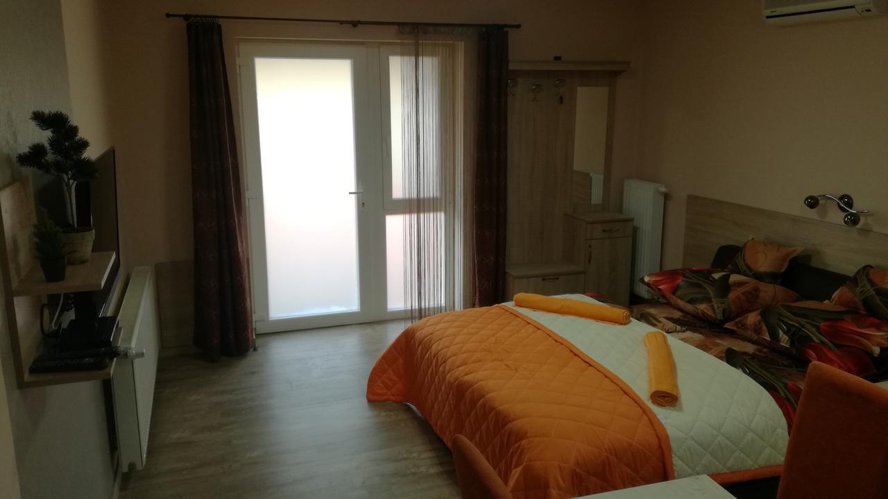 Ferienwohnung Keri Vendeghaz Mosonmagyaróvár Exterior foto