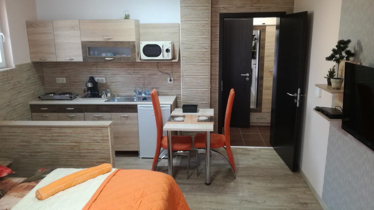 Ferienwohnung Keri Vendeghaz Mosonmagyaróvár Exterior foto