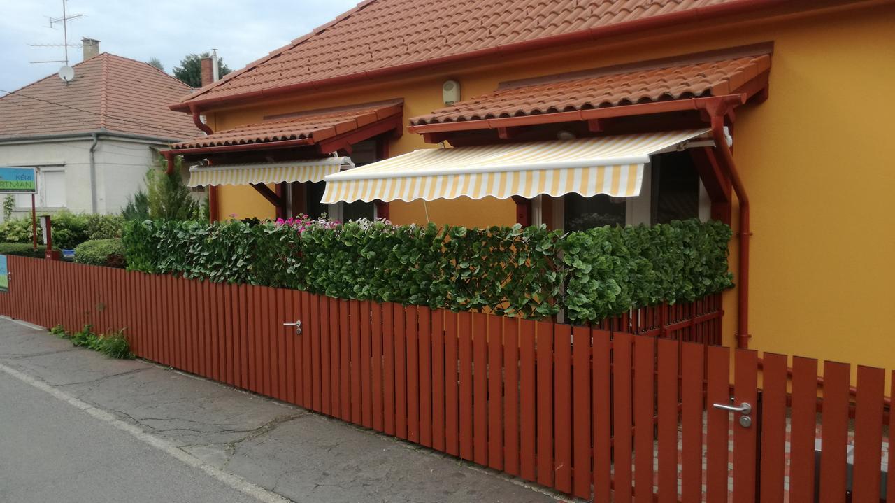 Ferienwohnung Keri Vendeghaz Mosonmagyaróvár Exterior foto